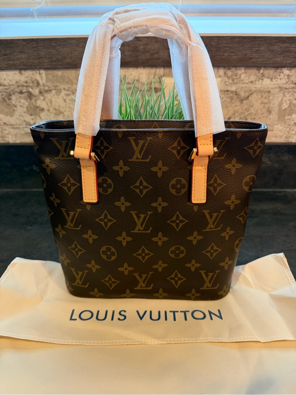 Louis Vuitton Tote